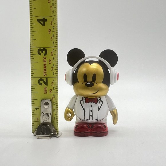 Disney Vinylmation Radio Disney Music‎ Awards 2017 DJ Mickey Mouse Loose Figure - Picture 2 of 3